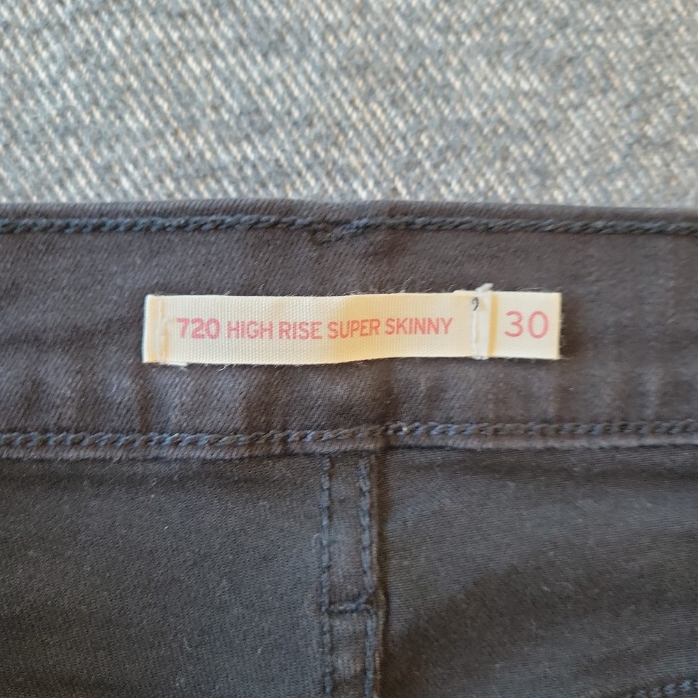 Levi's 720 Jeans Womens 30 High Rise Super Skinny Black Distressed Stretch Denim - Picture 3 of 8